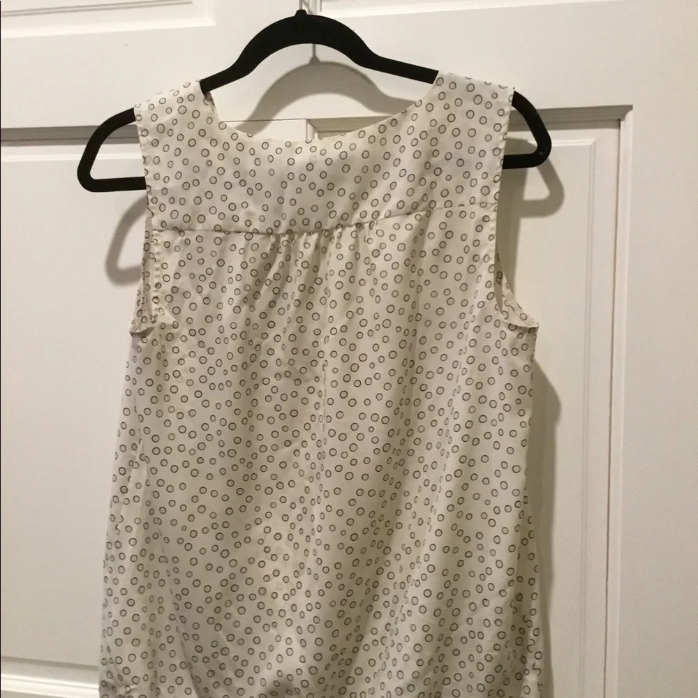 ⭕️ LOFT Ruffle Top ⭕️ - Picture 4 of 6